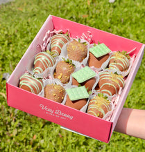 Load image into Gallery viewer, Dubai Chocolate Strawberries
